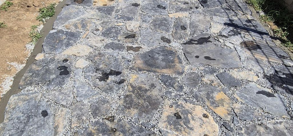 Břidlicová dlažba do štěrku – lom Líšeň